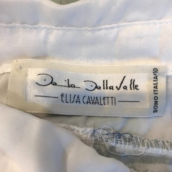 Bohemian Buttoned Blouse - Picture 7 of 7